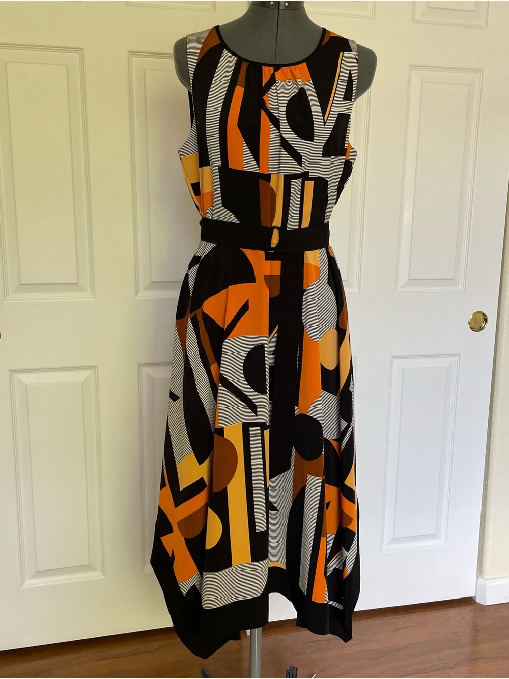 Karl Lagerfeld Sleeveless Midi Dress in Orange, Black & Gray Geometric Print